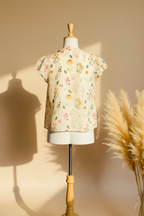 Blusa Andrea - maniquí editorial trasera igual